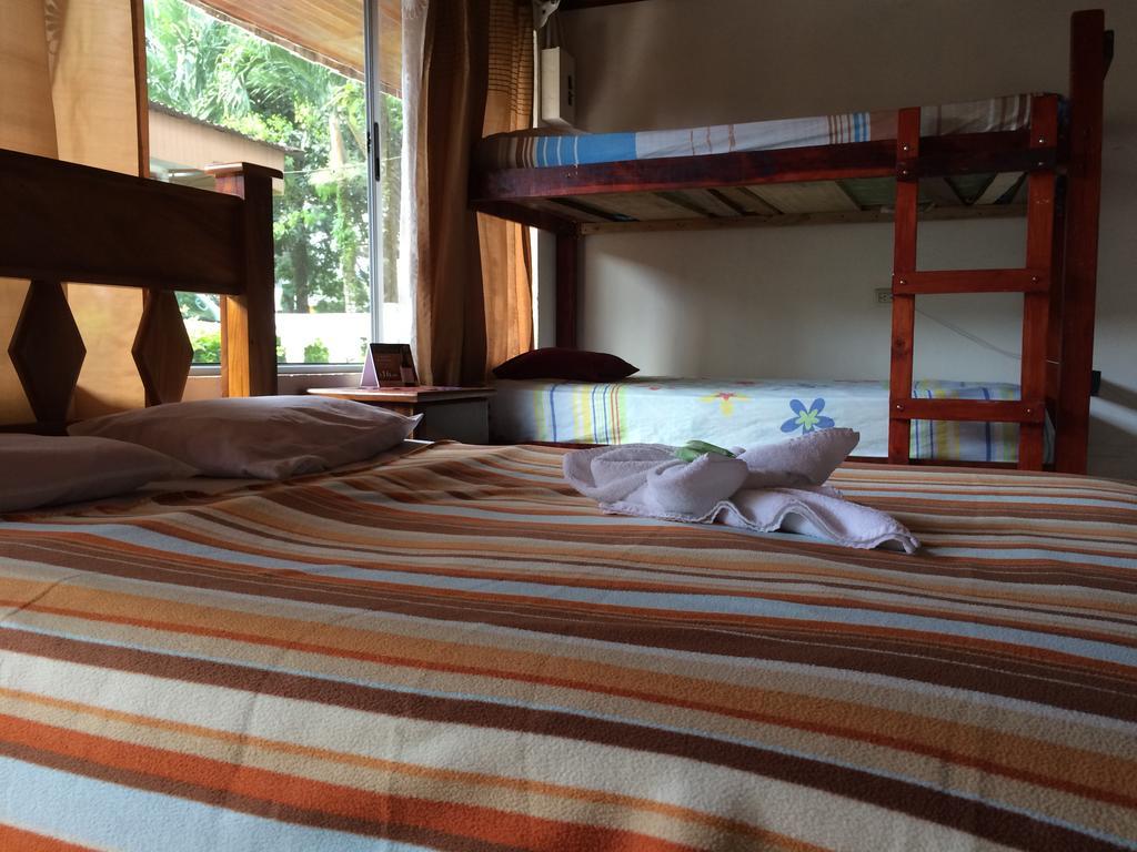 Hostel Rio Danta La Fortuna Екстериор снимка