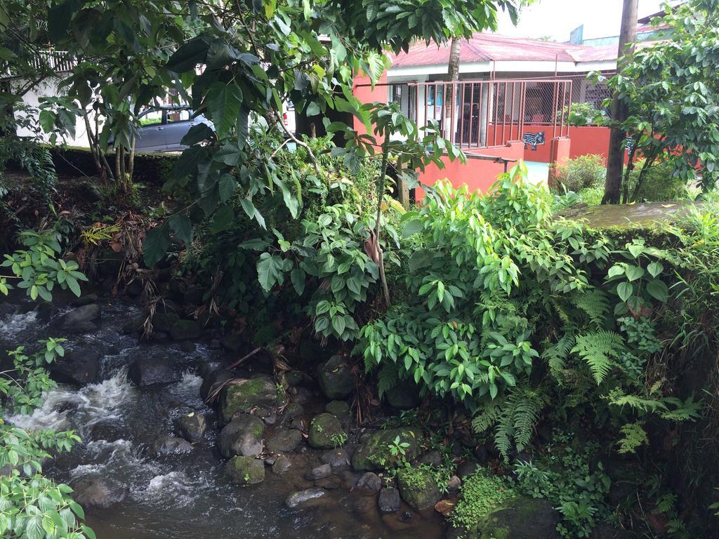 Hostel Rio Danta La Fortuna Екстериор снимка